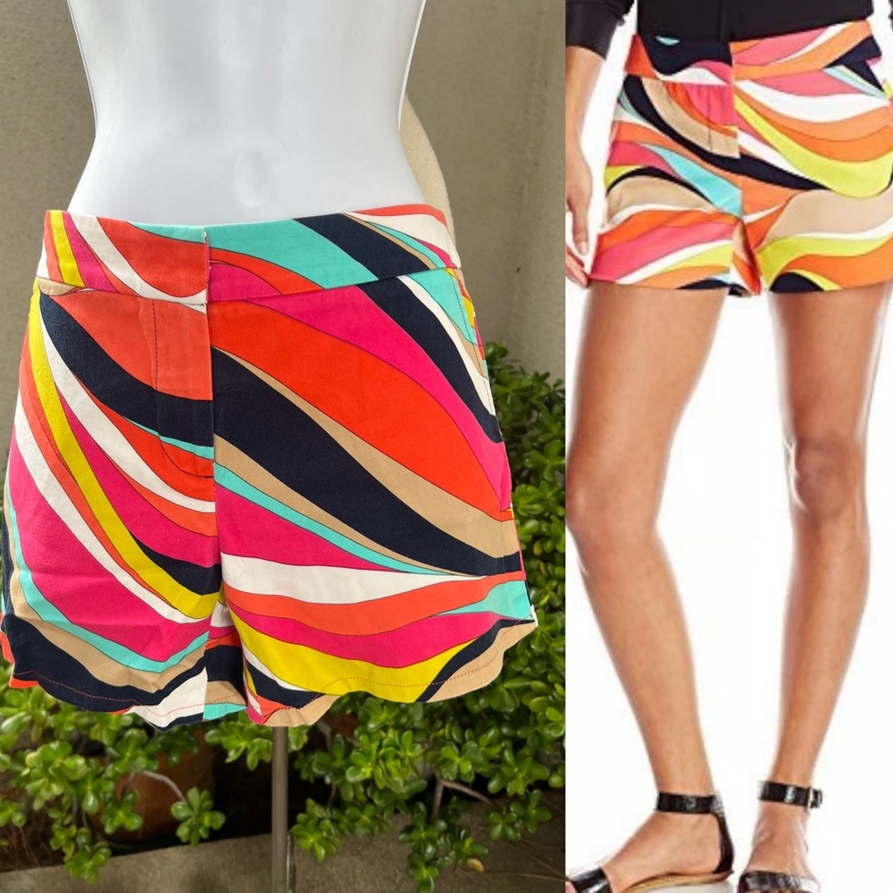 Trina Turk shorts abstract design multicolor pockets Sz 6.